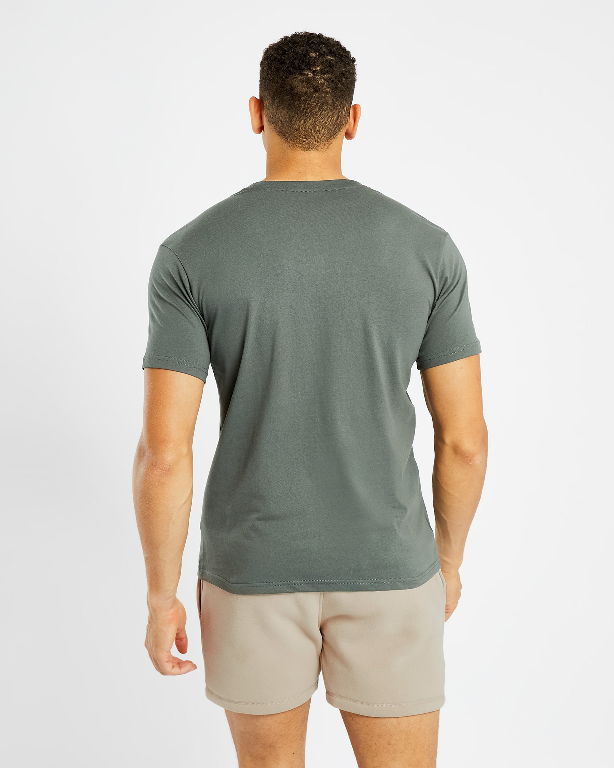 Essential T Shirt - Muted Grün