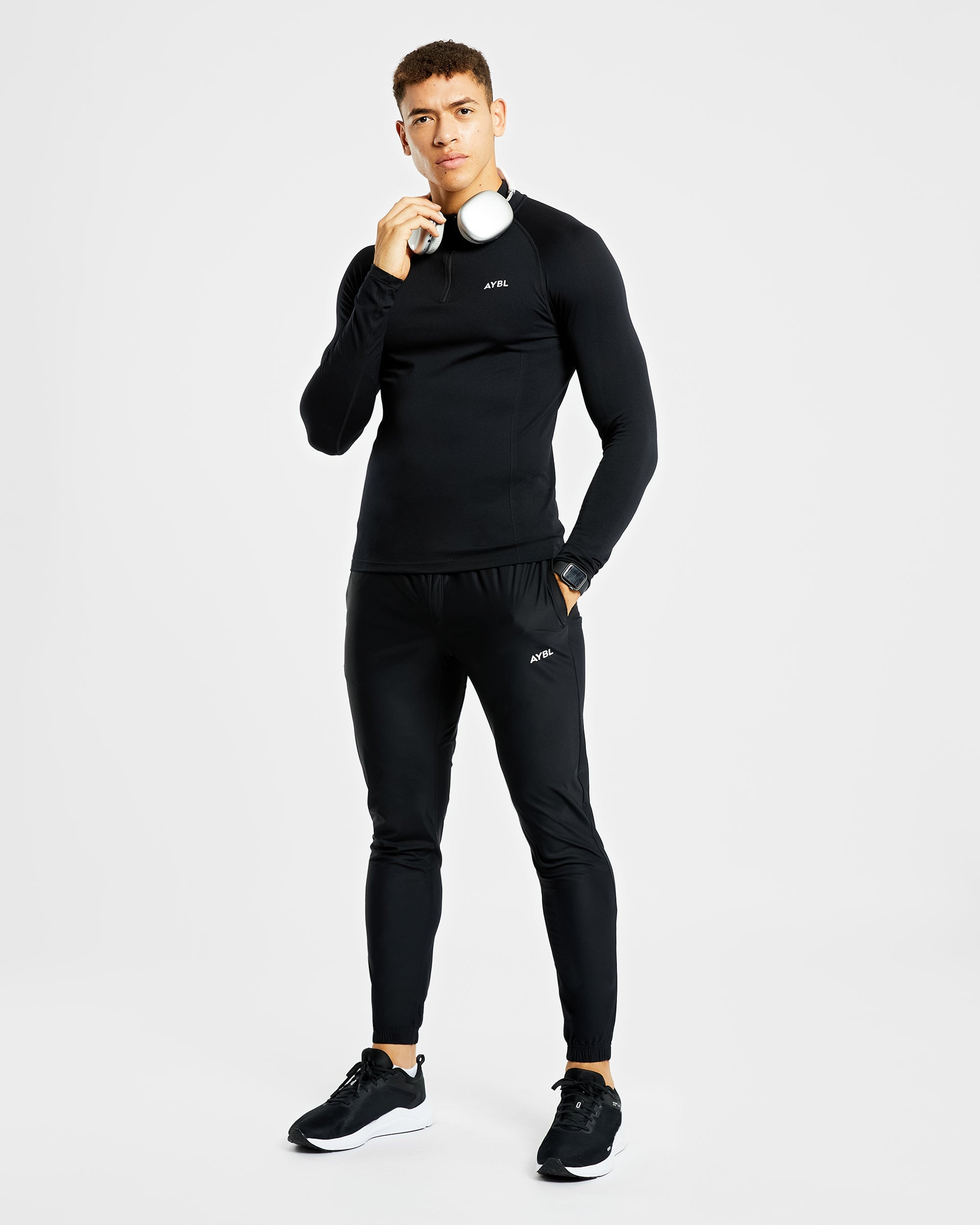 Essential Seamless 1/4 Zip Pullover - Schwarz