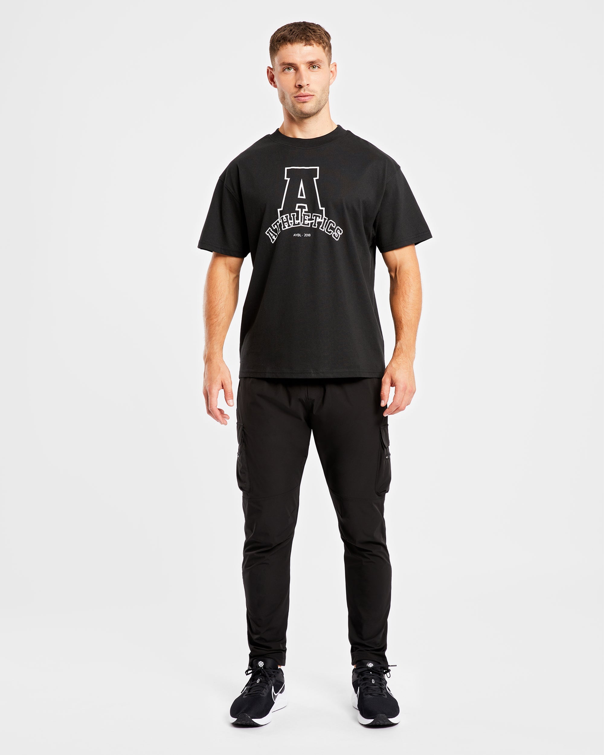 Athletics Varsity Oversized T Shirt - Schwarz