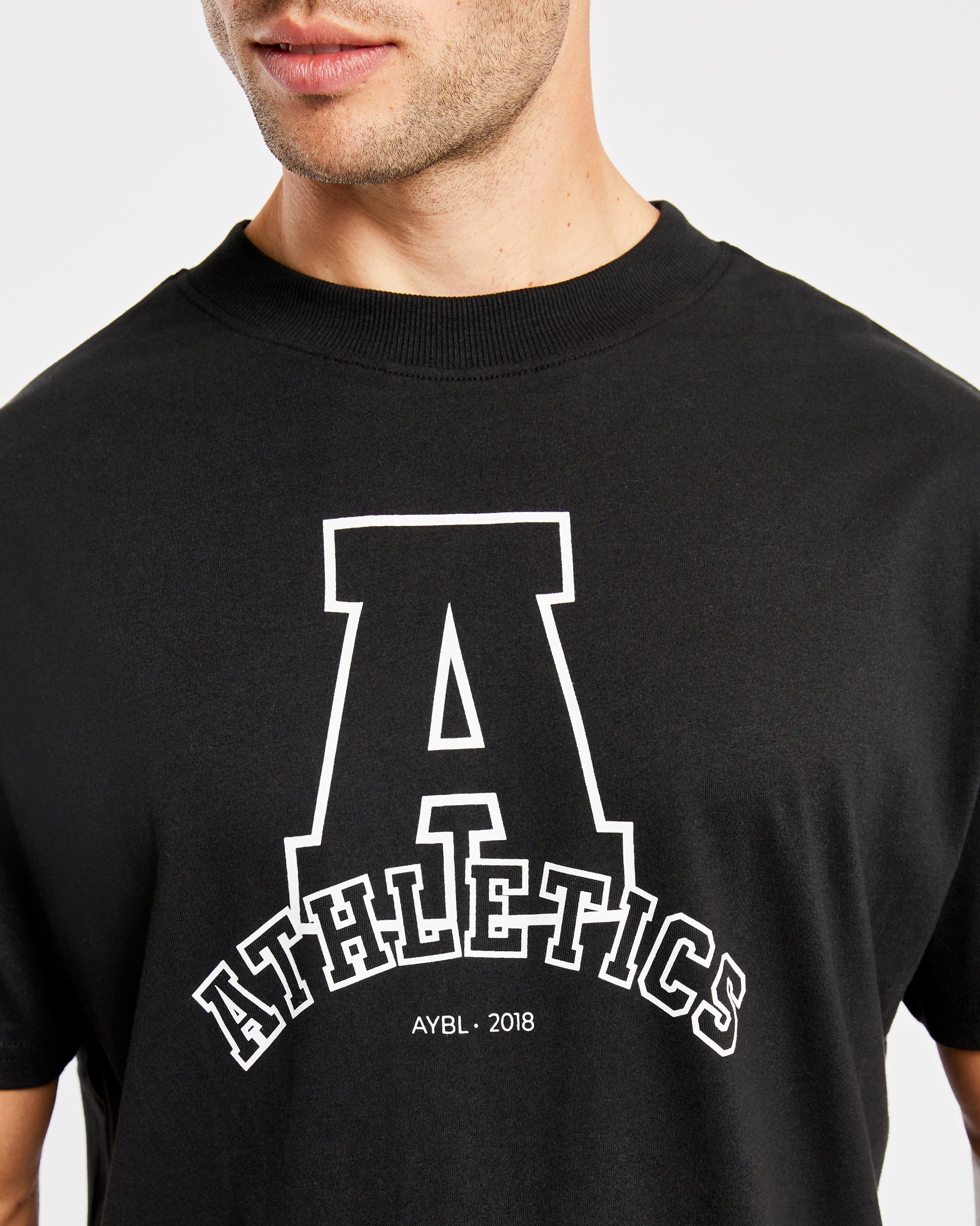 Athletics Varsity Oversized T Shirt - Schwarz