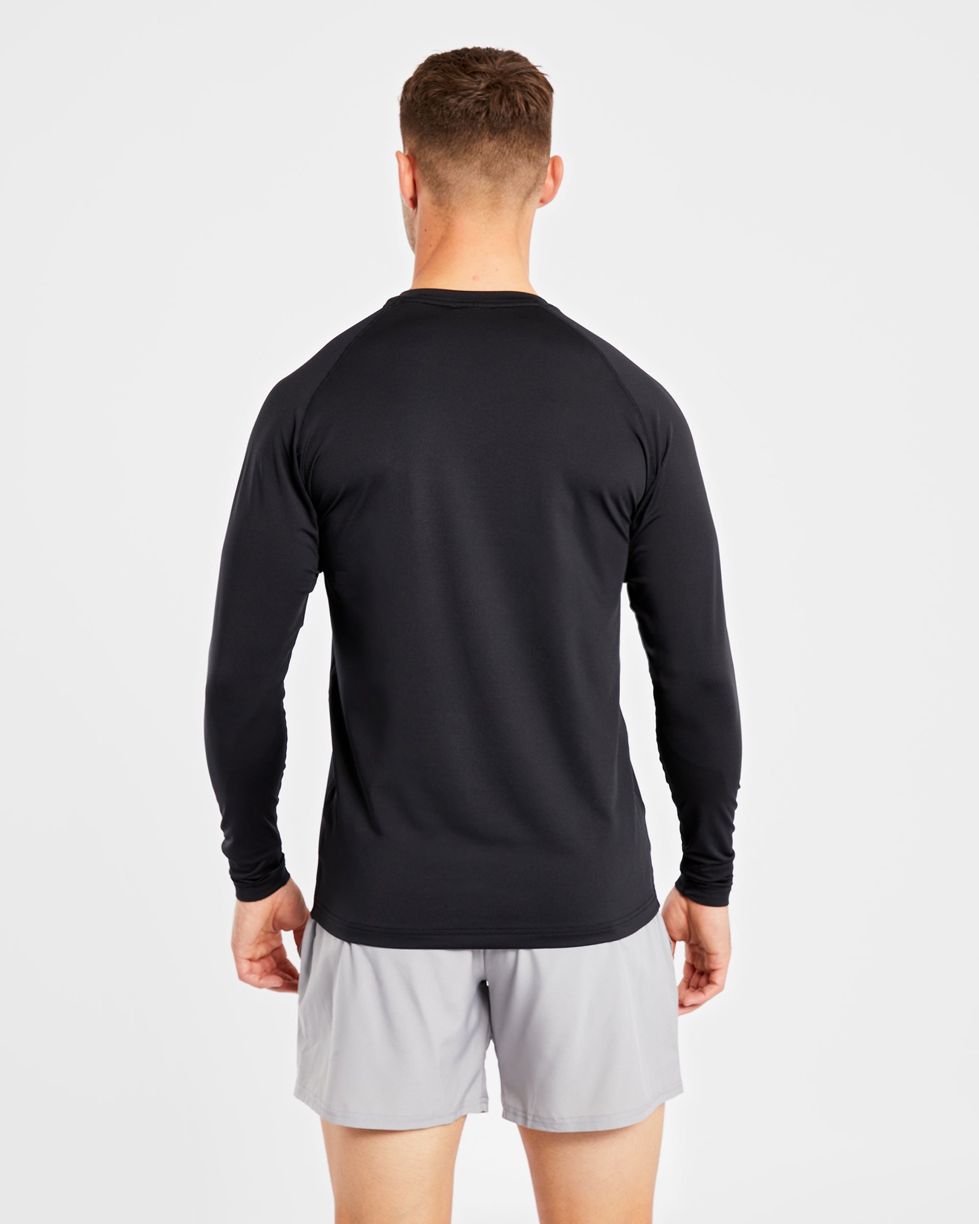 Essential Long Sleeve T Shirt - Schwarz