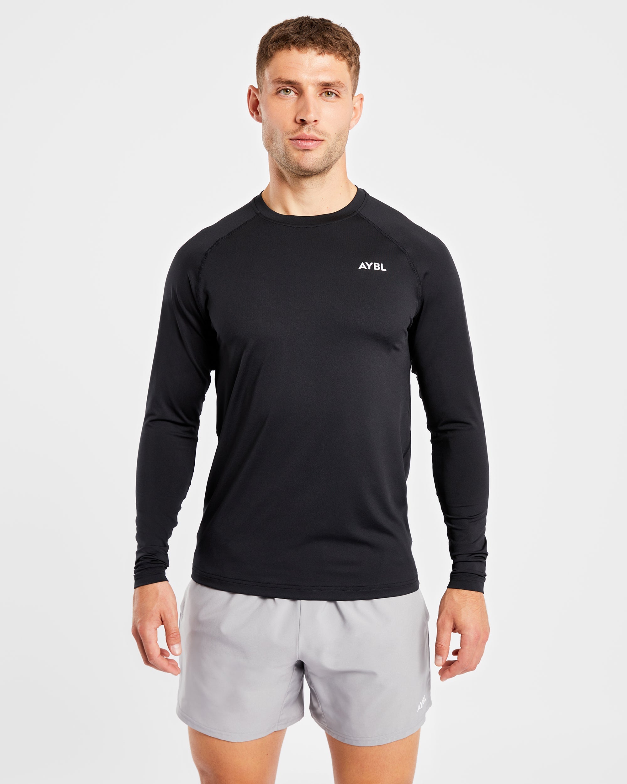 Essential Long Sleeve T Shirt - Schwarz