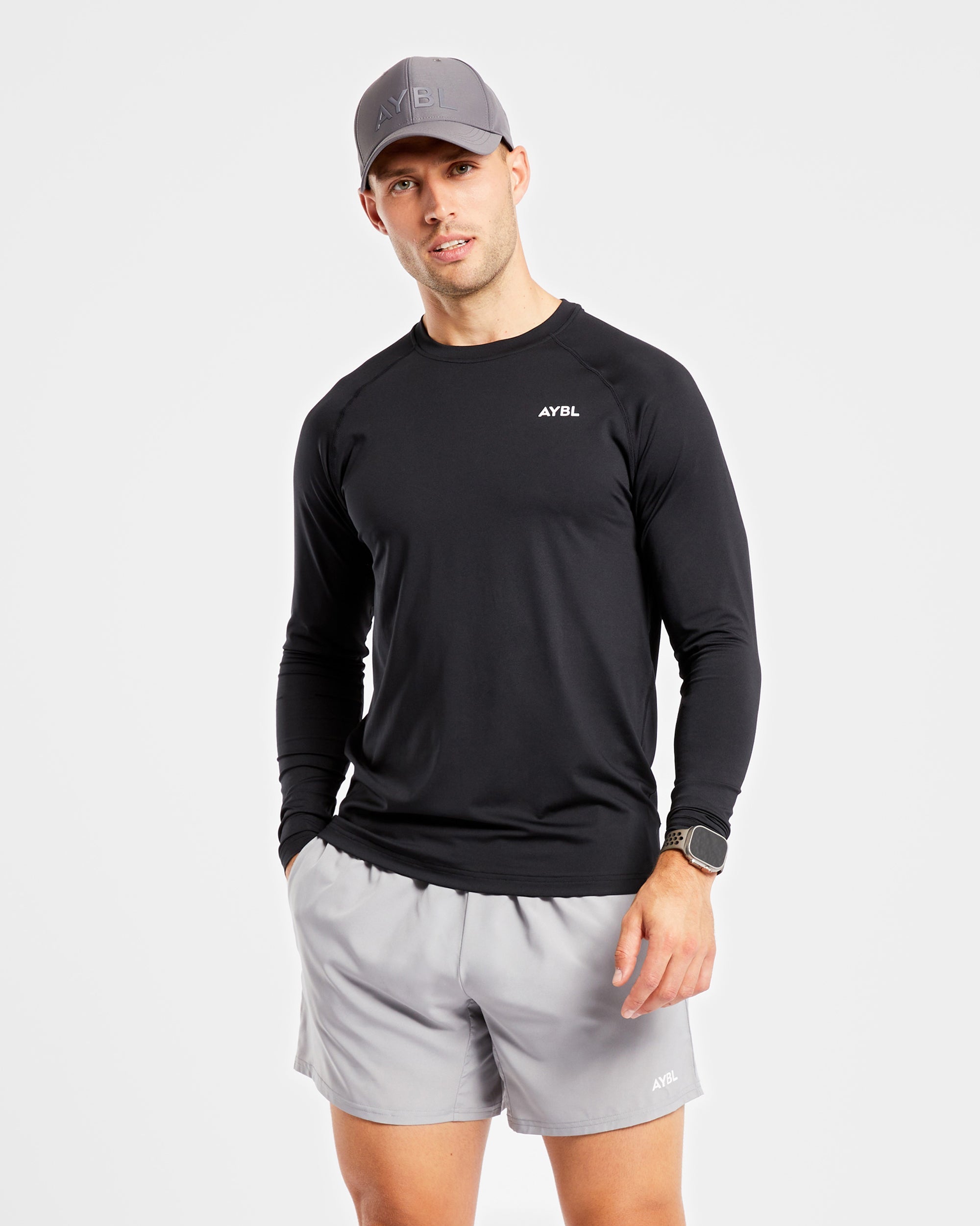 Essential Long Sleeve T Shirt - Schwarz