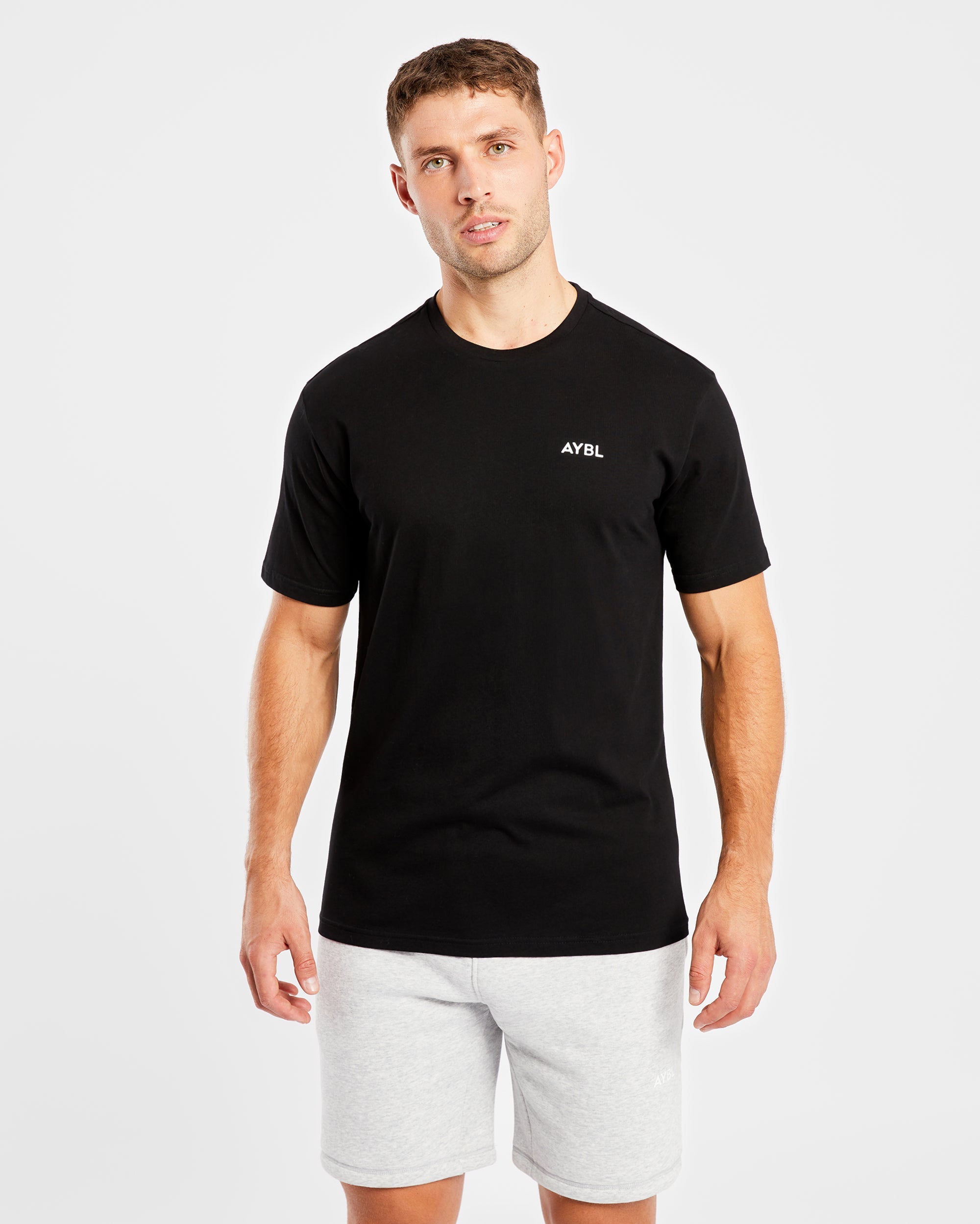 Essential T Shirt - Schwarz