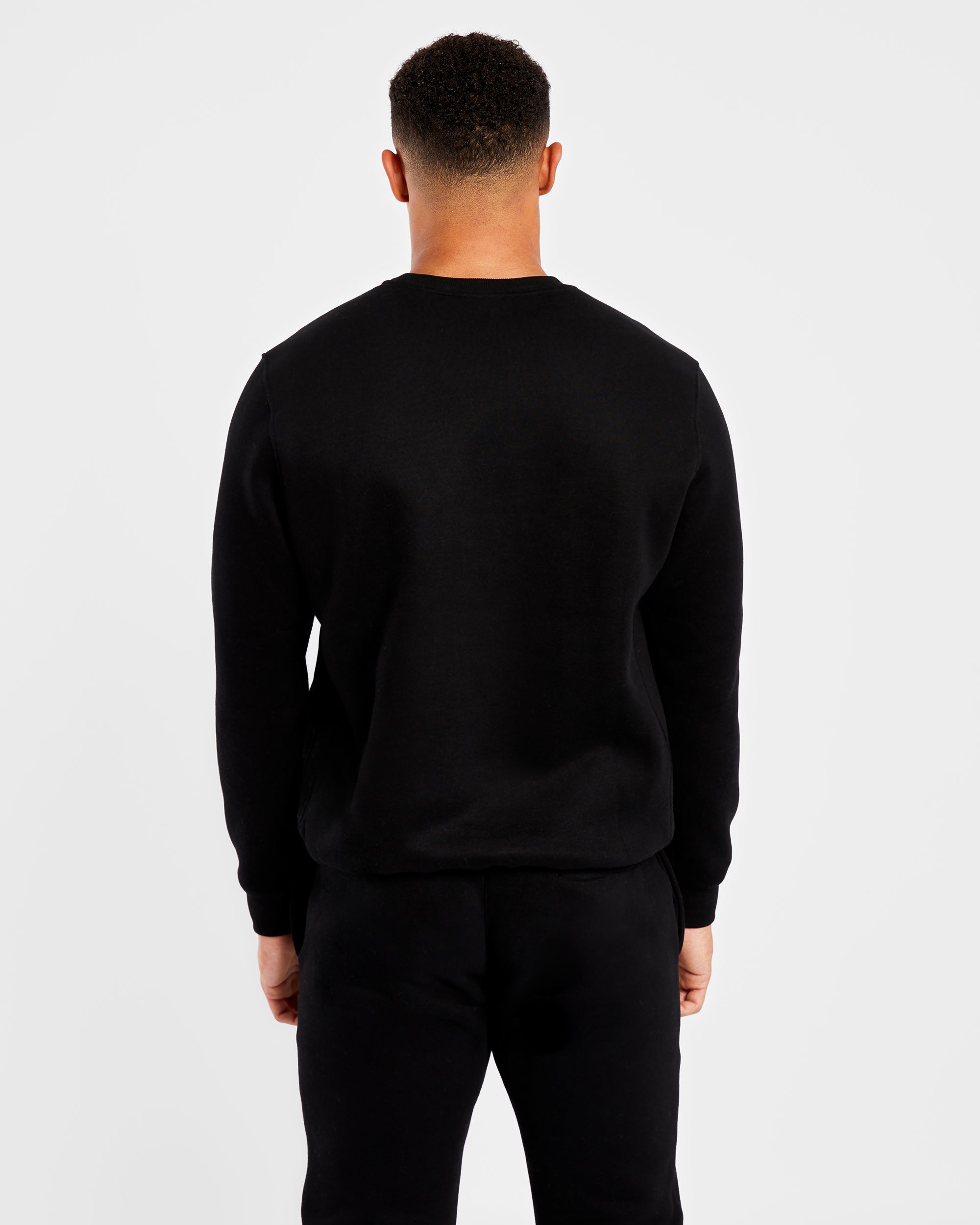 Essential Sweater - Schwarz