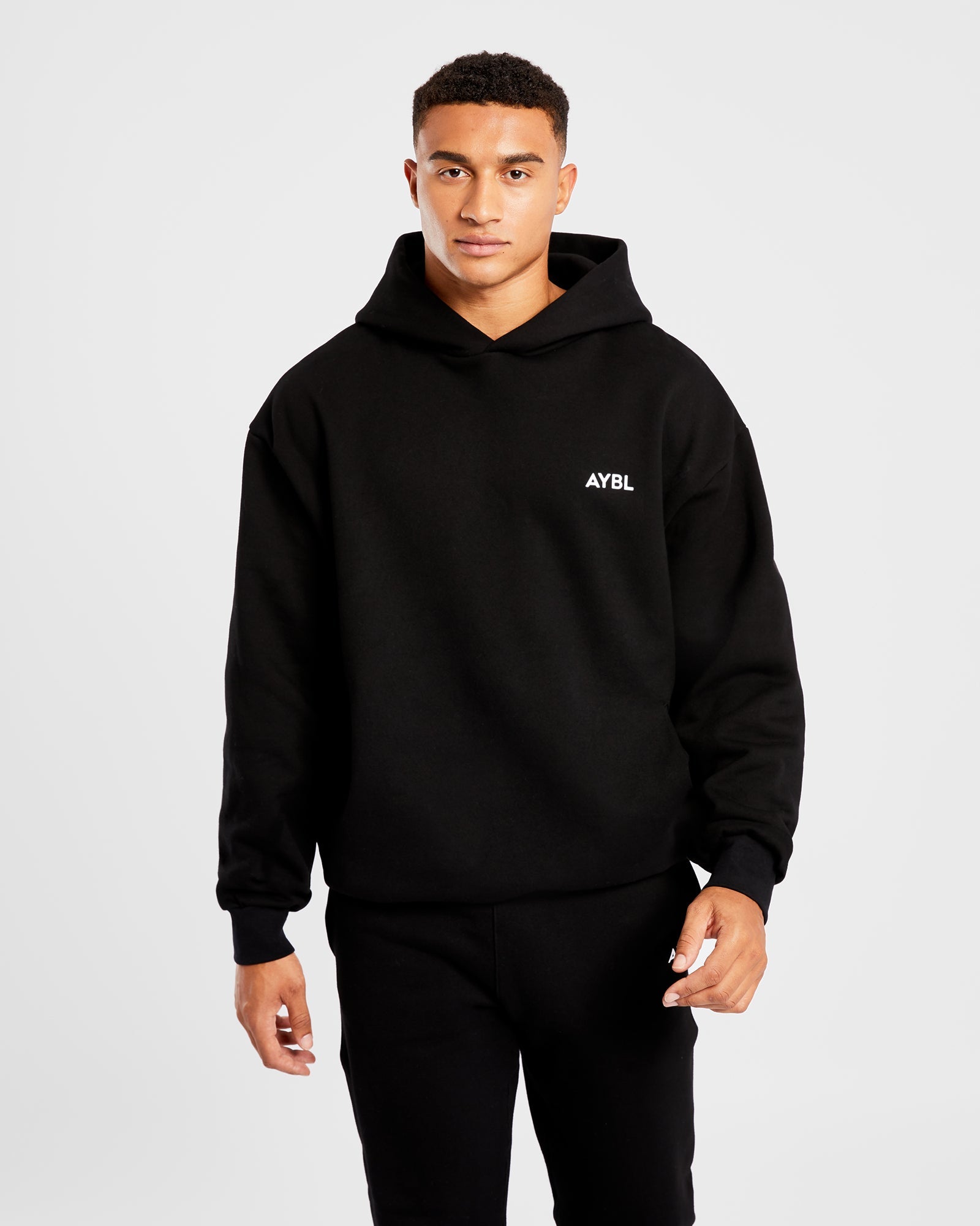 Essential Oversized Hoodie - Schwarz