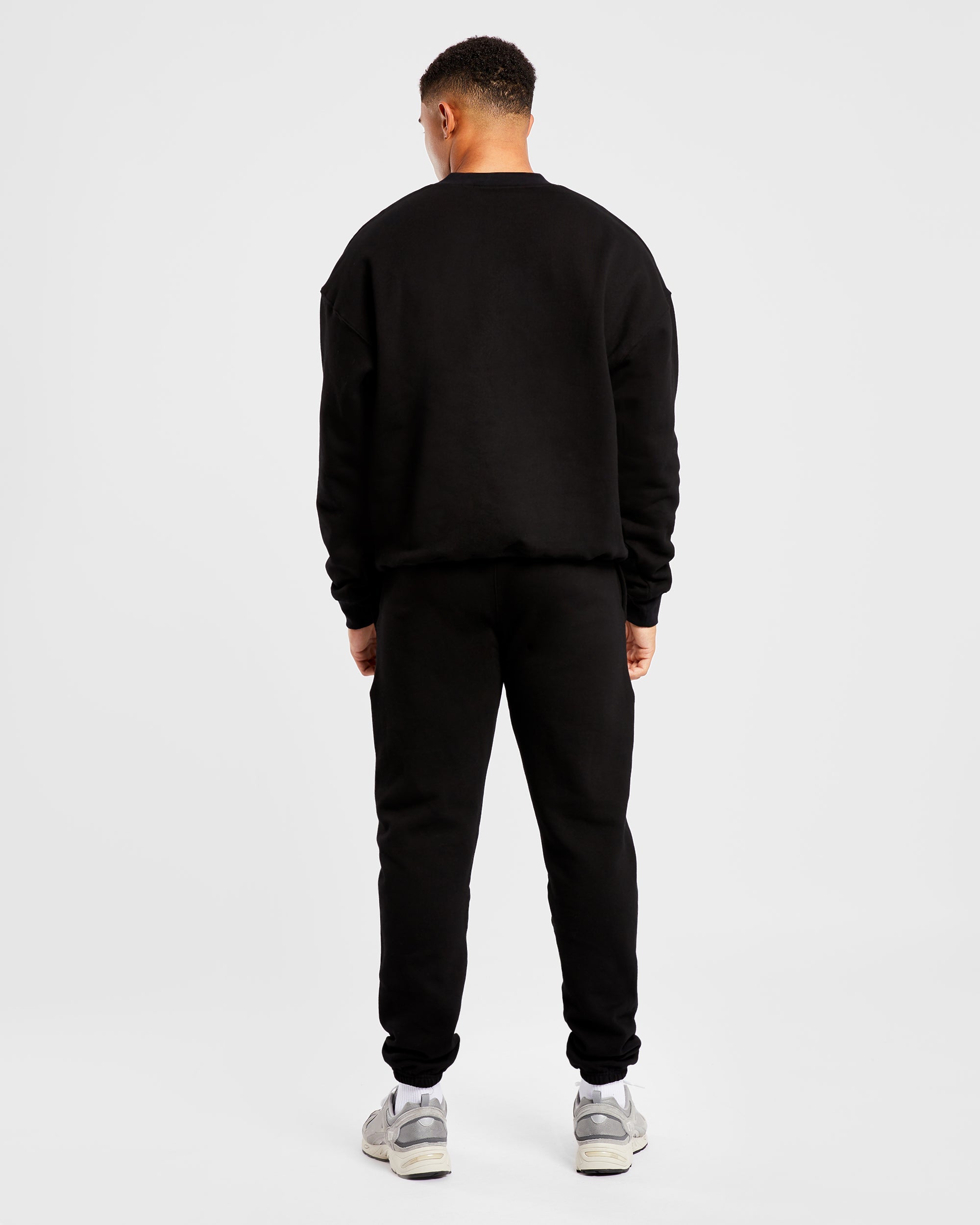 Essential Oversized Sweater - Schwarz