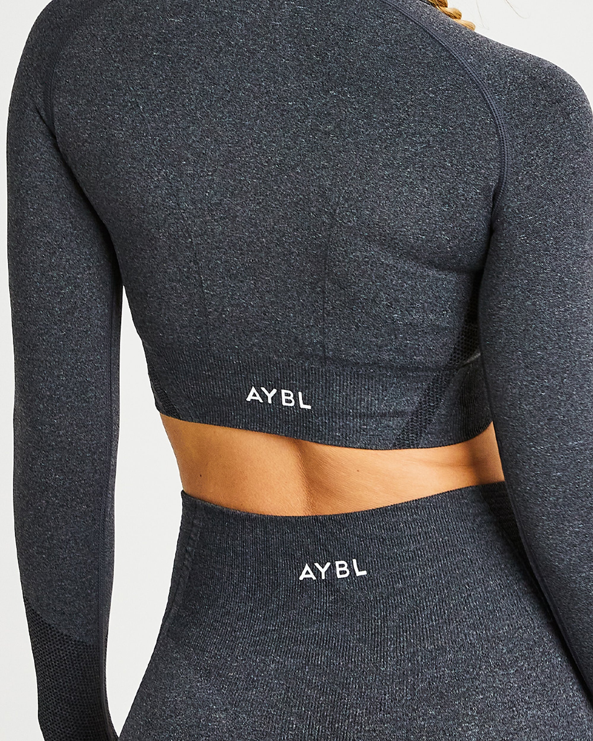 Balance V2 Seamless Long Sleeve Crop Top - Speckle Schwarz