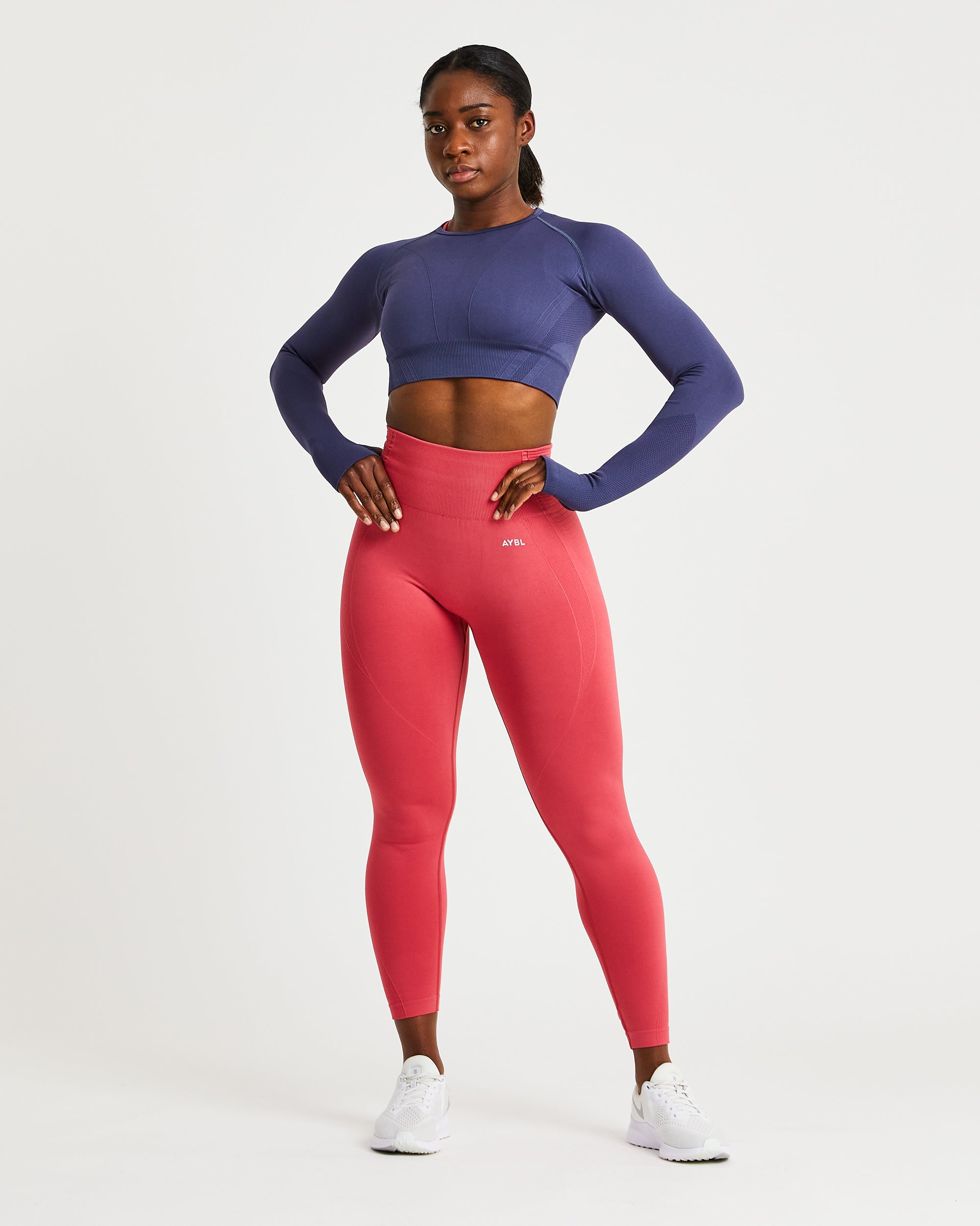 Balance V2 Seamless Long Sleeve Crop Top - Navy Blau