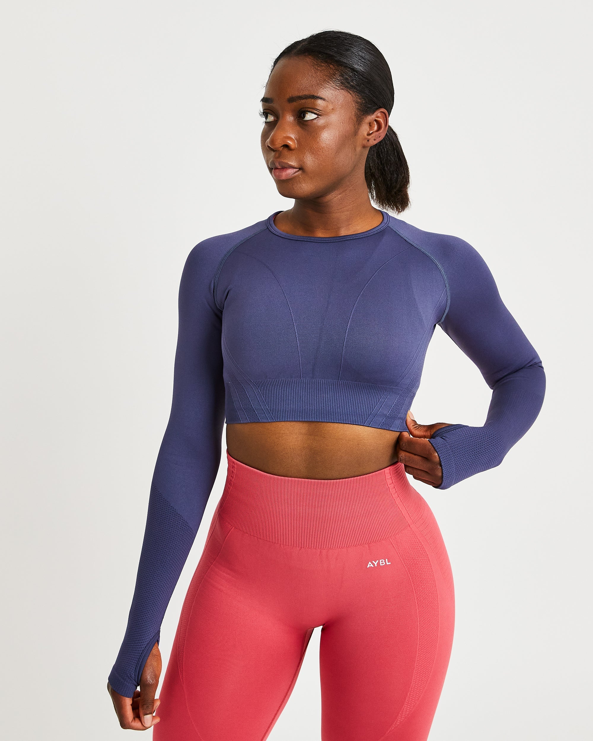 Balance V2 Seamless Long Sleeve Crop Top - Navy Blau