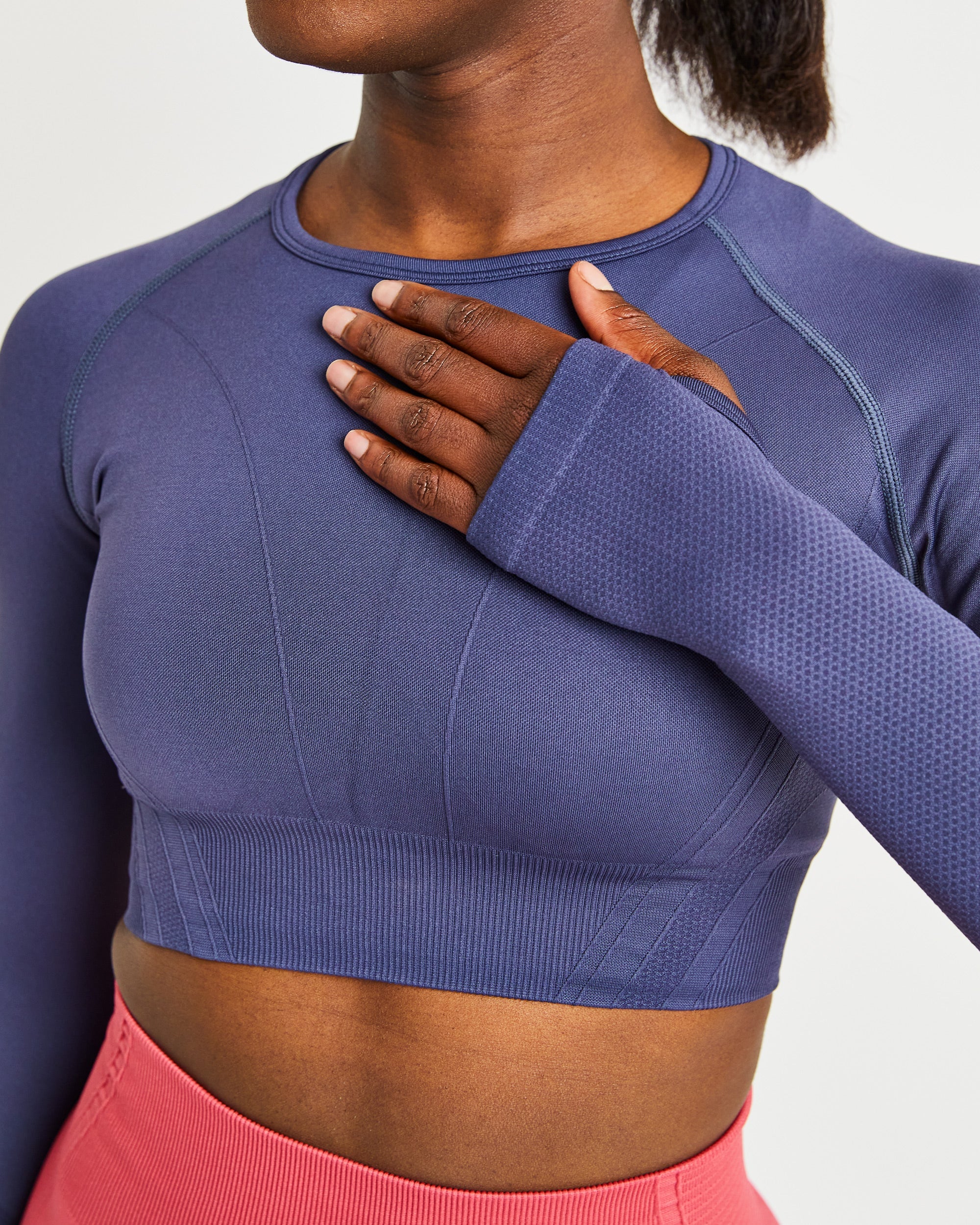 Balance V2 Seamless Long Sleeve Crop Top - Navy Blau