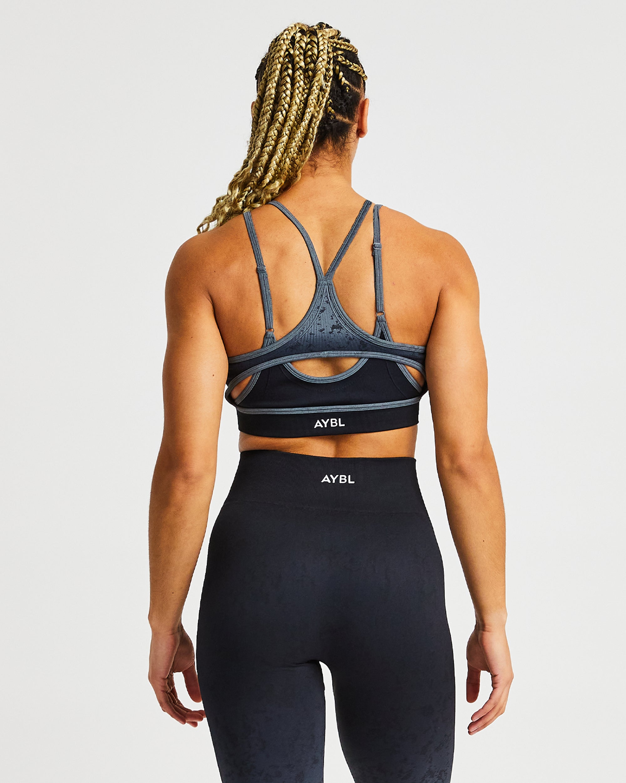 Flare Seamless Sports Bra - Schwarz