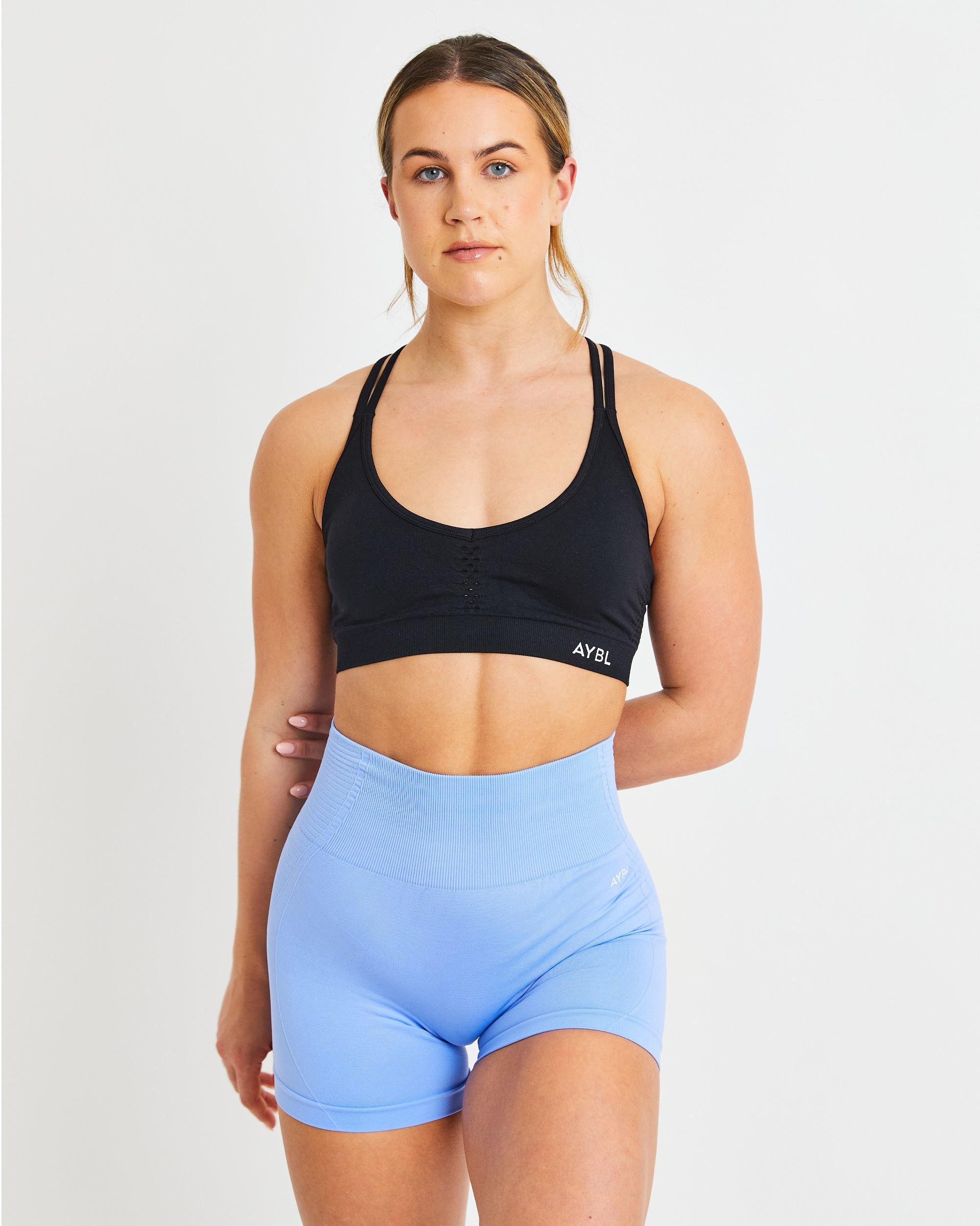 Essential Seamless Strappy Sports Bra - Schwarz