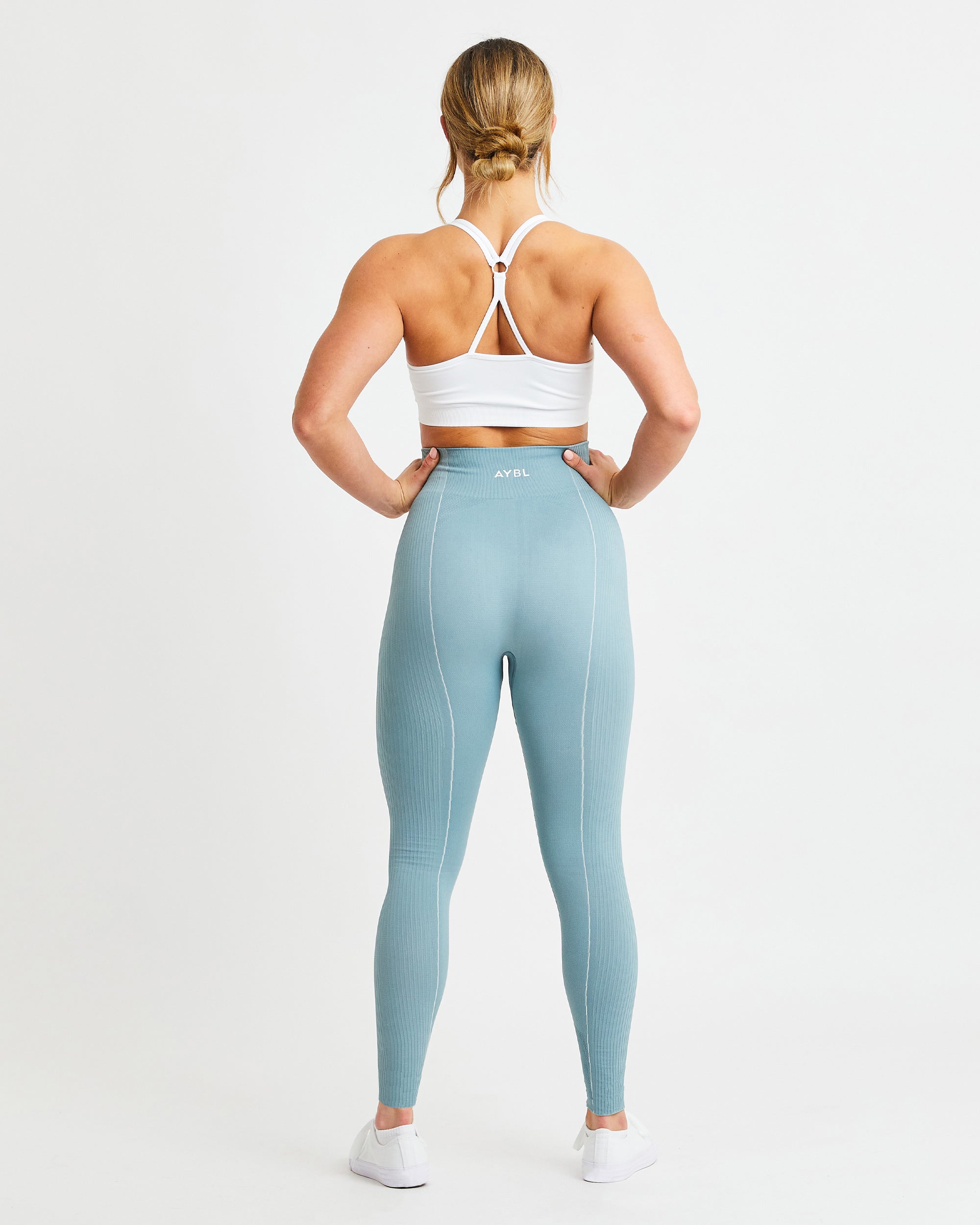 Essential Seamless Ruched Sports Bra - Weiß