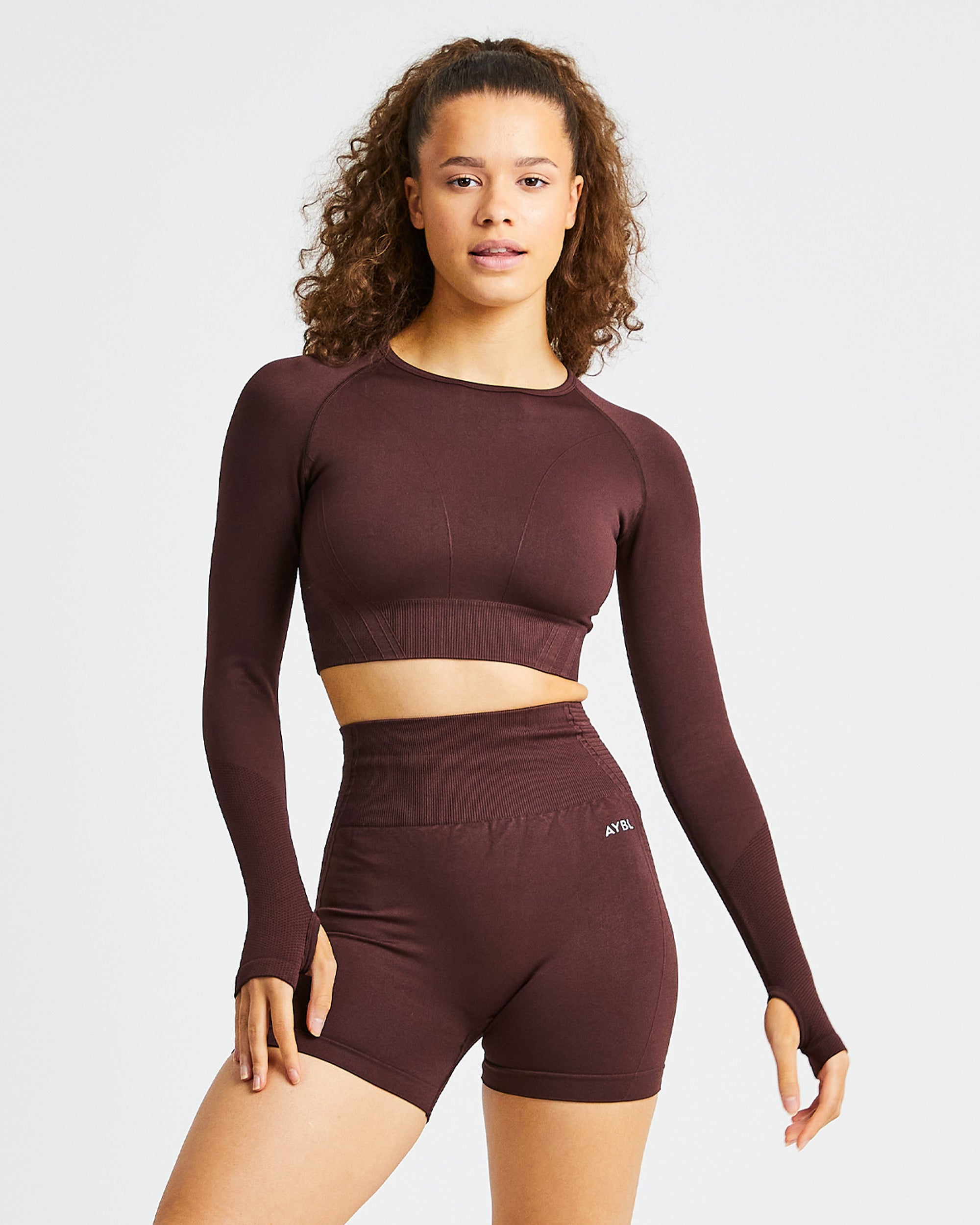 Balance V2 Seamless Long Sleeve Crop Top - Chocolate Braun