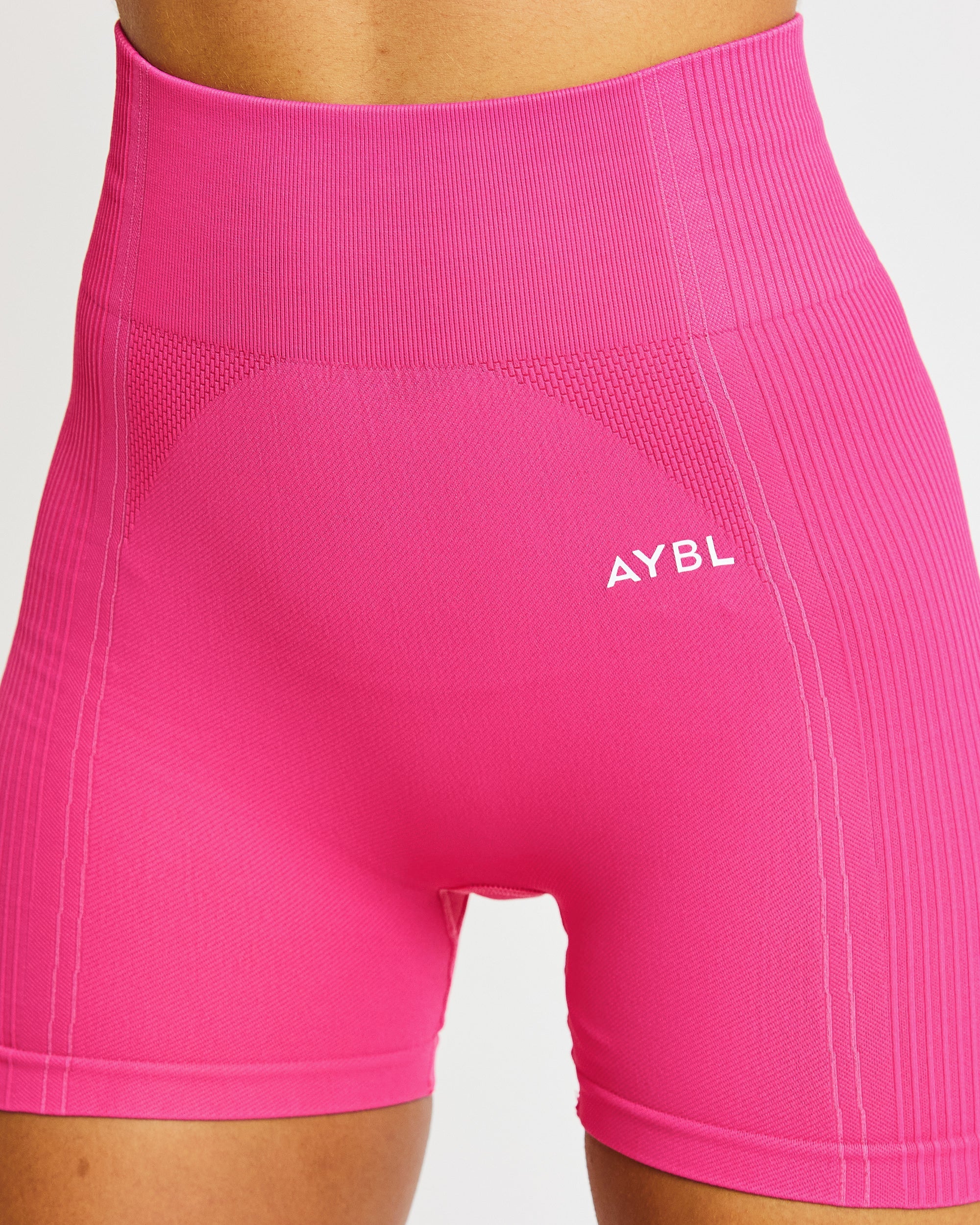 Reflex Seamless Shorts - Fuchsia Rosa