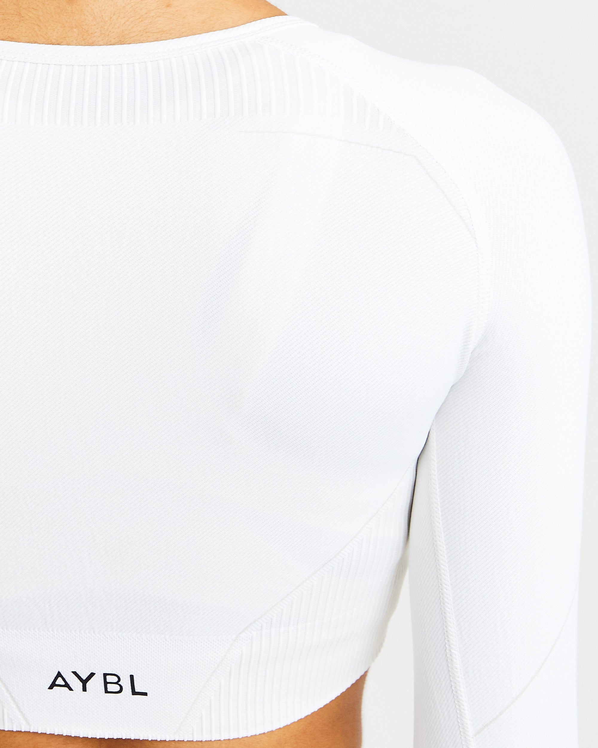 Reflex Seamless Long Sleeve Crop Top - Weiß