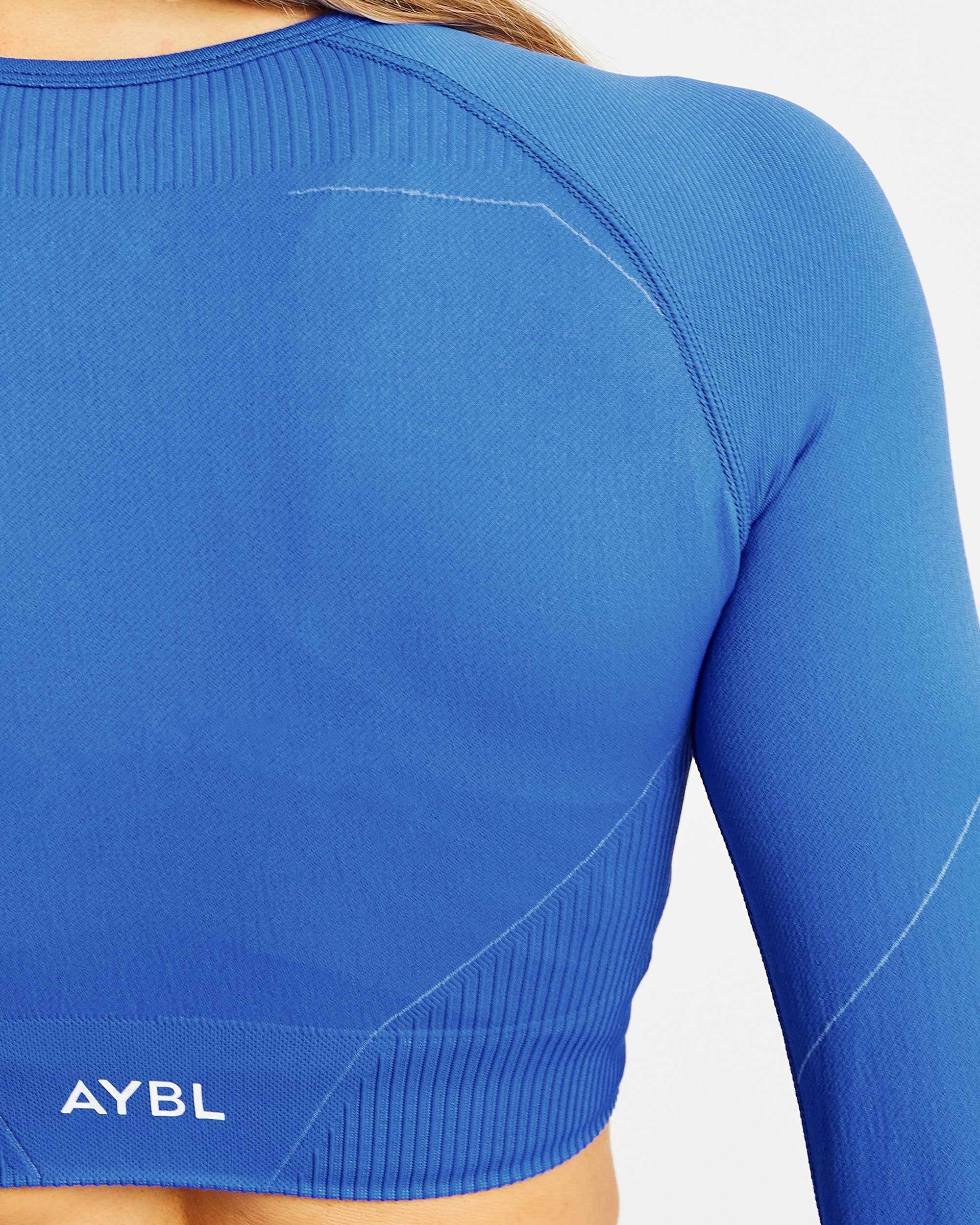 Reflex Seamless Long Sleeve Crop Top - Electric Blau