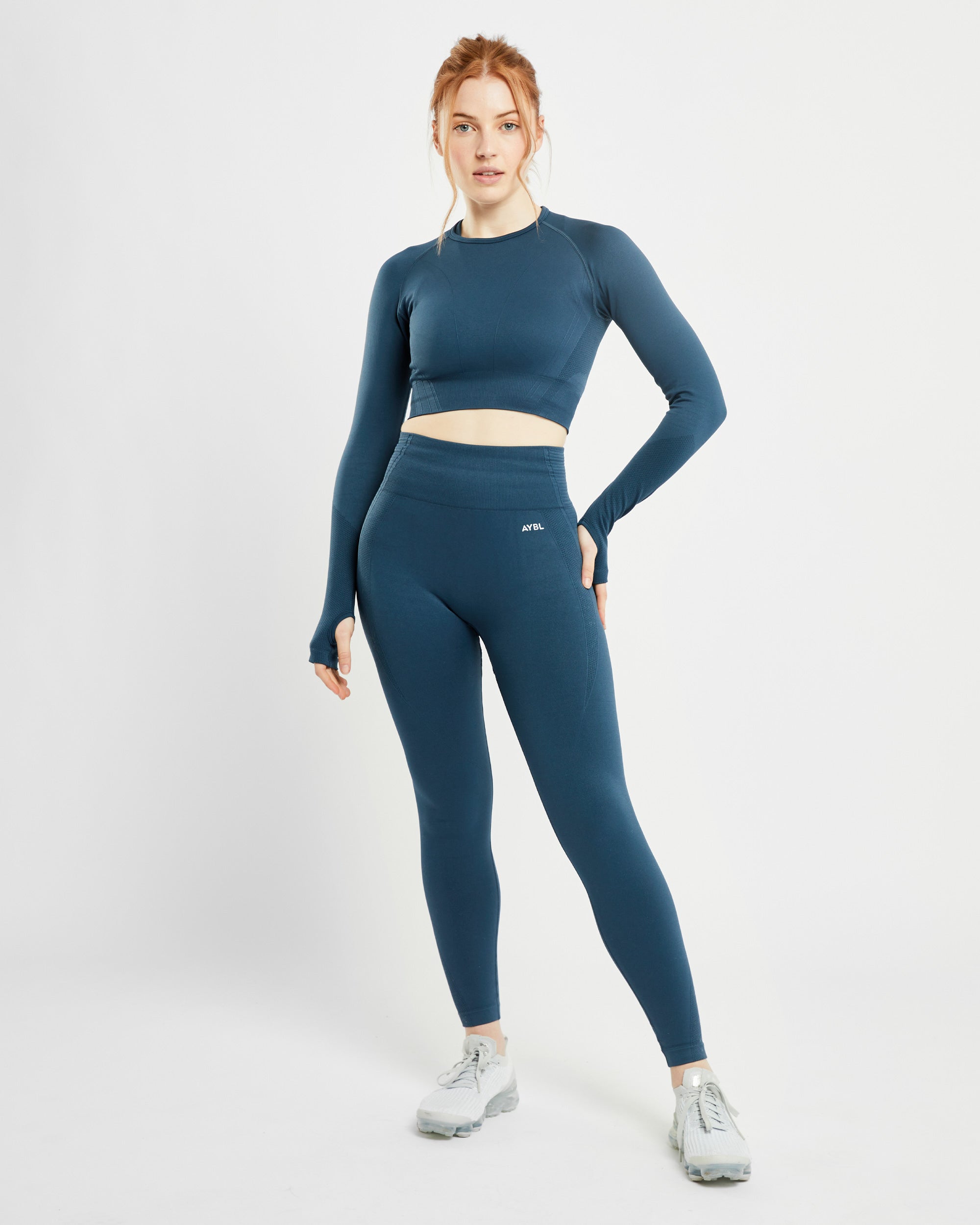 Balance V2 Seamless Long Sleeve Crop Top - Marine Blau