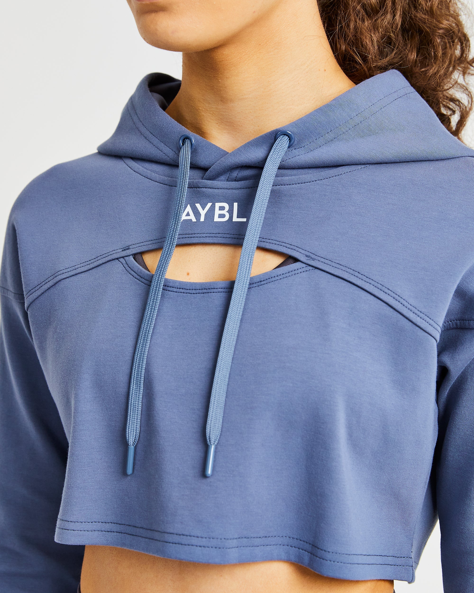 Everyday Cutout Crop Hoodie - Slate Blau