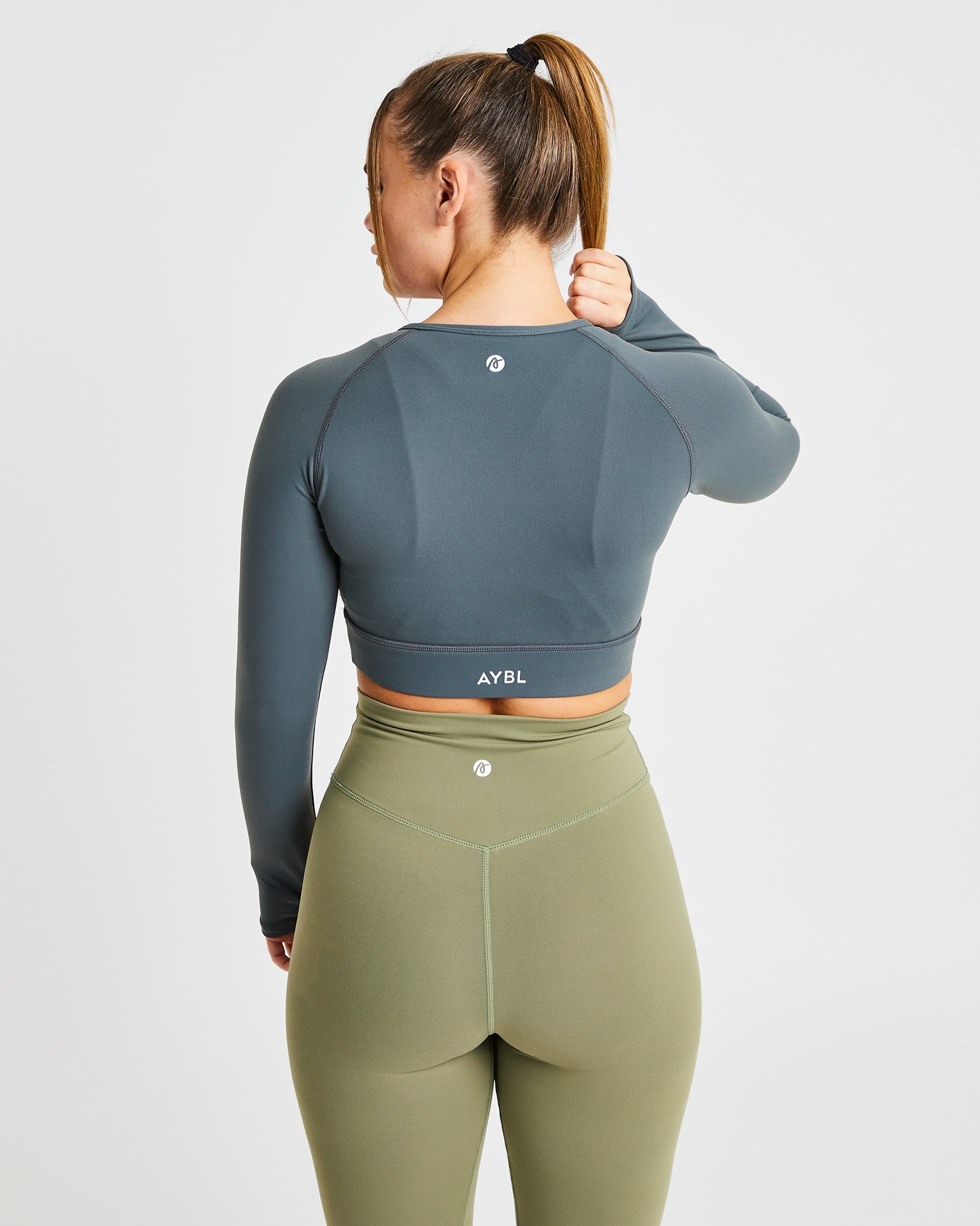 Core Long Sleeve Crop Top - Asphalt Grau