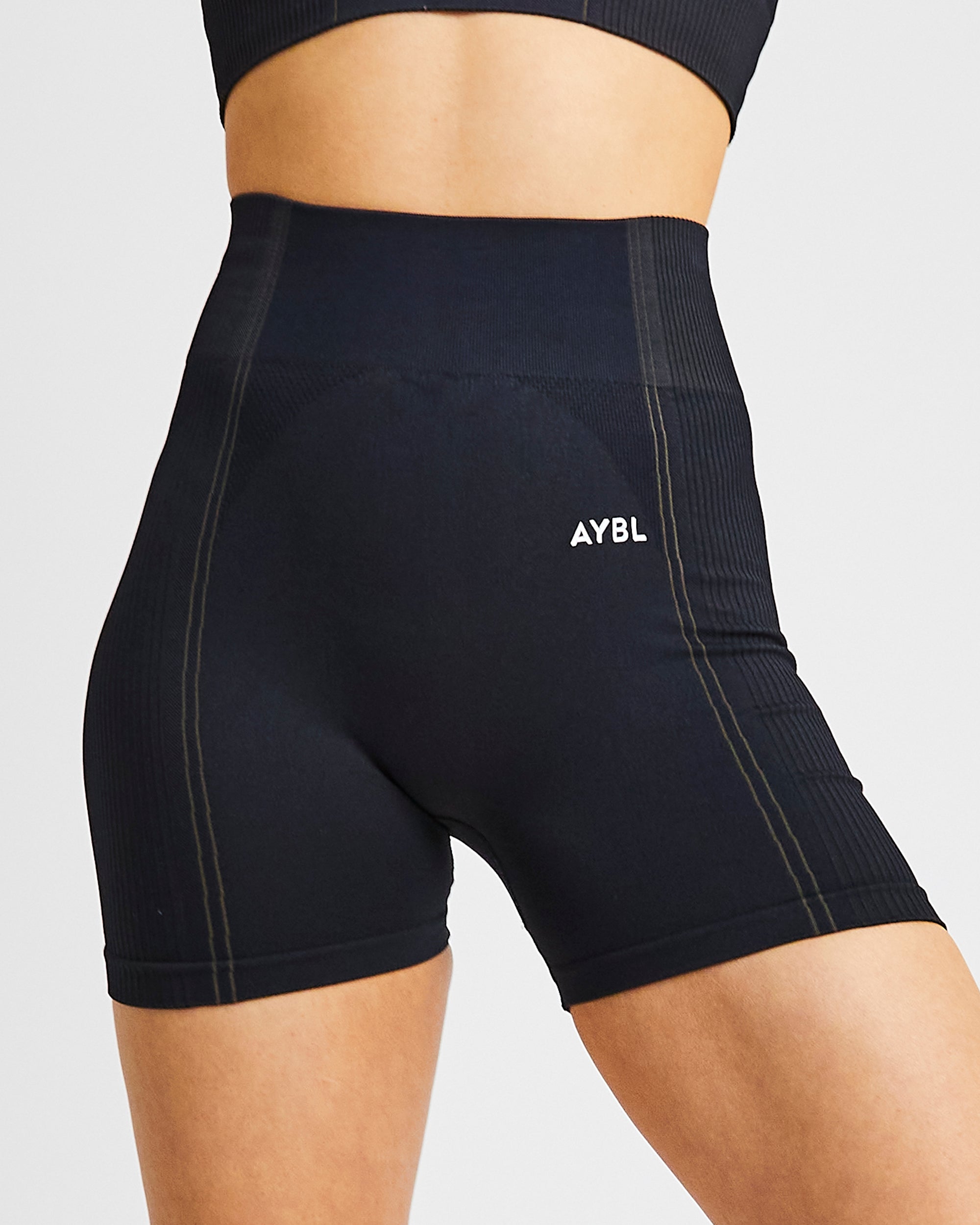 Reflex Seamless Shorts - Schwarz