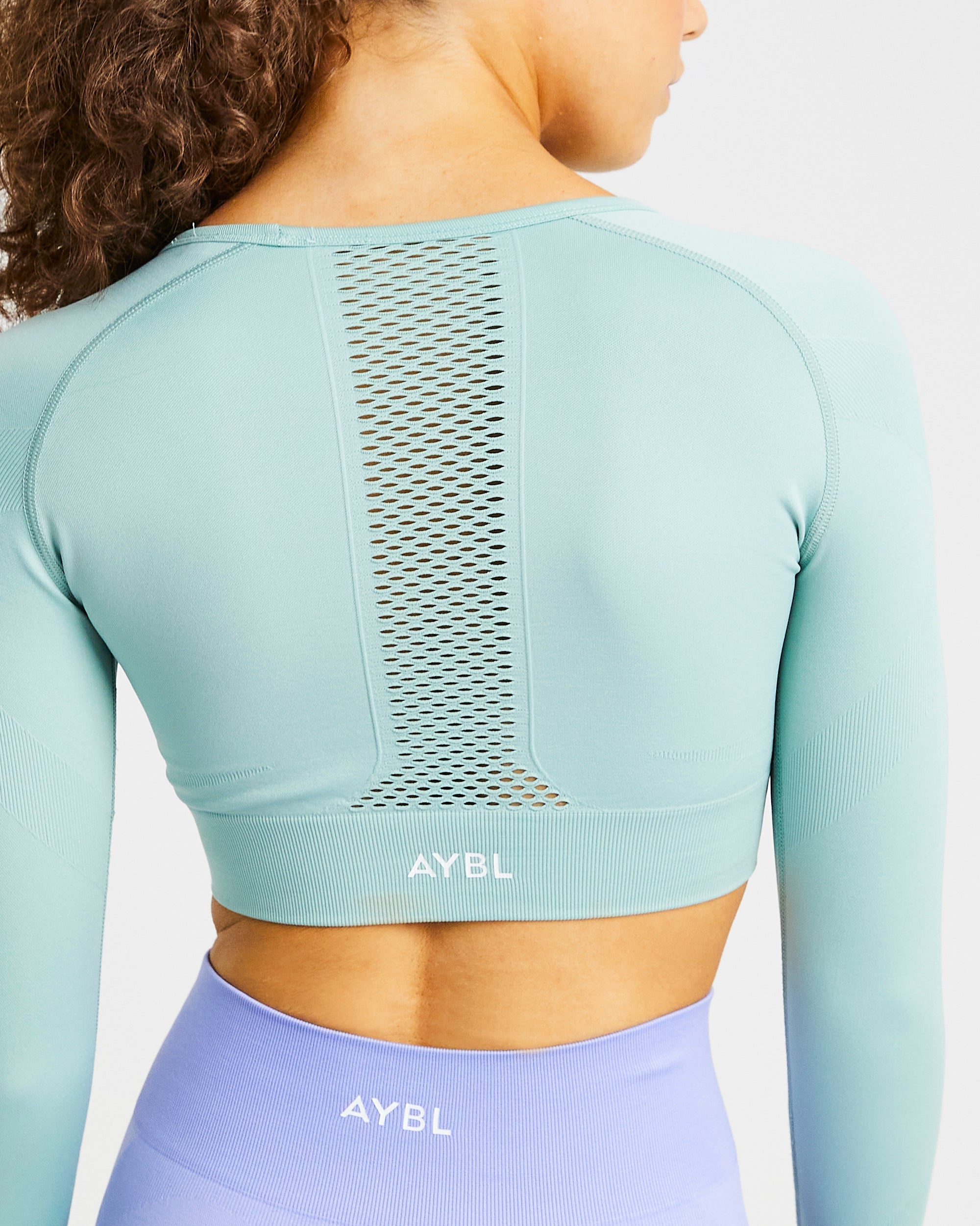 Reform Seamless Long Sleeve Crop Top - Sage Grün