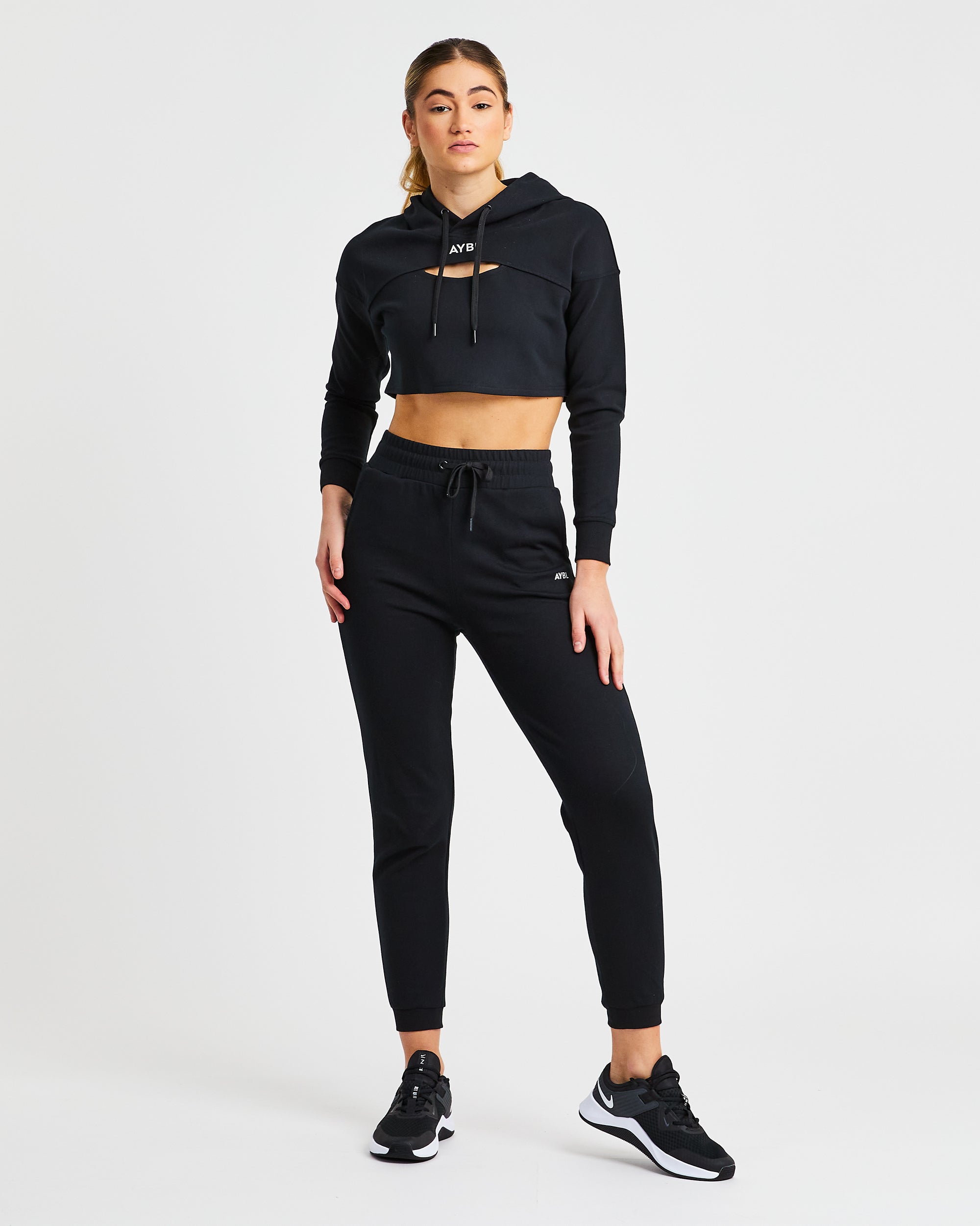 Everyday Cutout Crop Hoodie - Schwarz